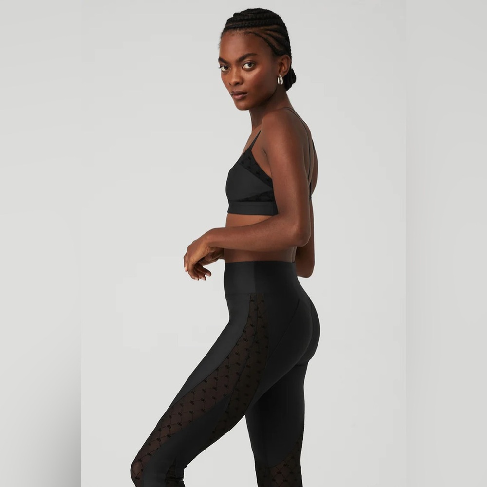 NWT Alo Yoga Airlift Mesh Celeste Bra in Black Size S